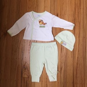 Winnie the Pooh 3 Piece Outfit